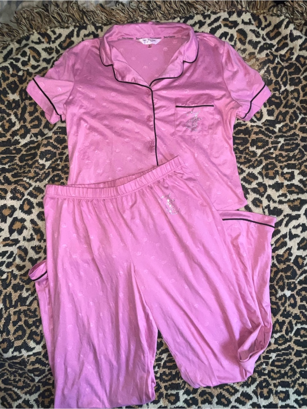 Juicy Couture Pink Short-Sleeve Pajama Set with Contrast Piping
